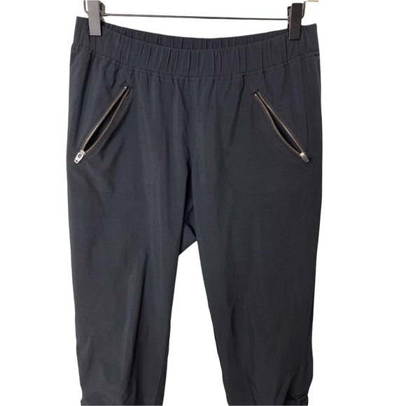 Athleta Aspire Ankle Pants Black Size 2 Ruched Ankle Joggers 983350 - Picture 3 of 9